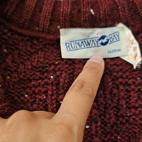 Women's Burgundy Sweater - Picture 2 of 8